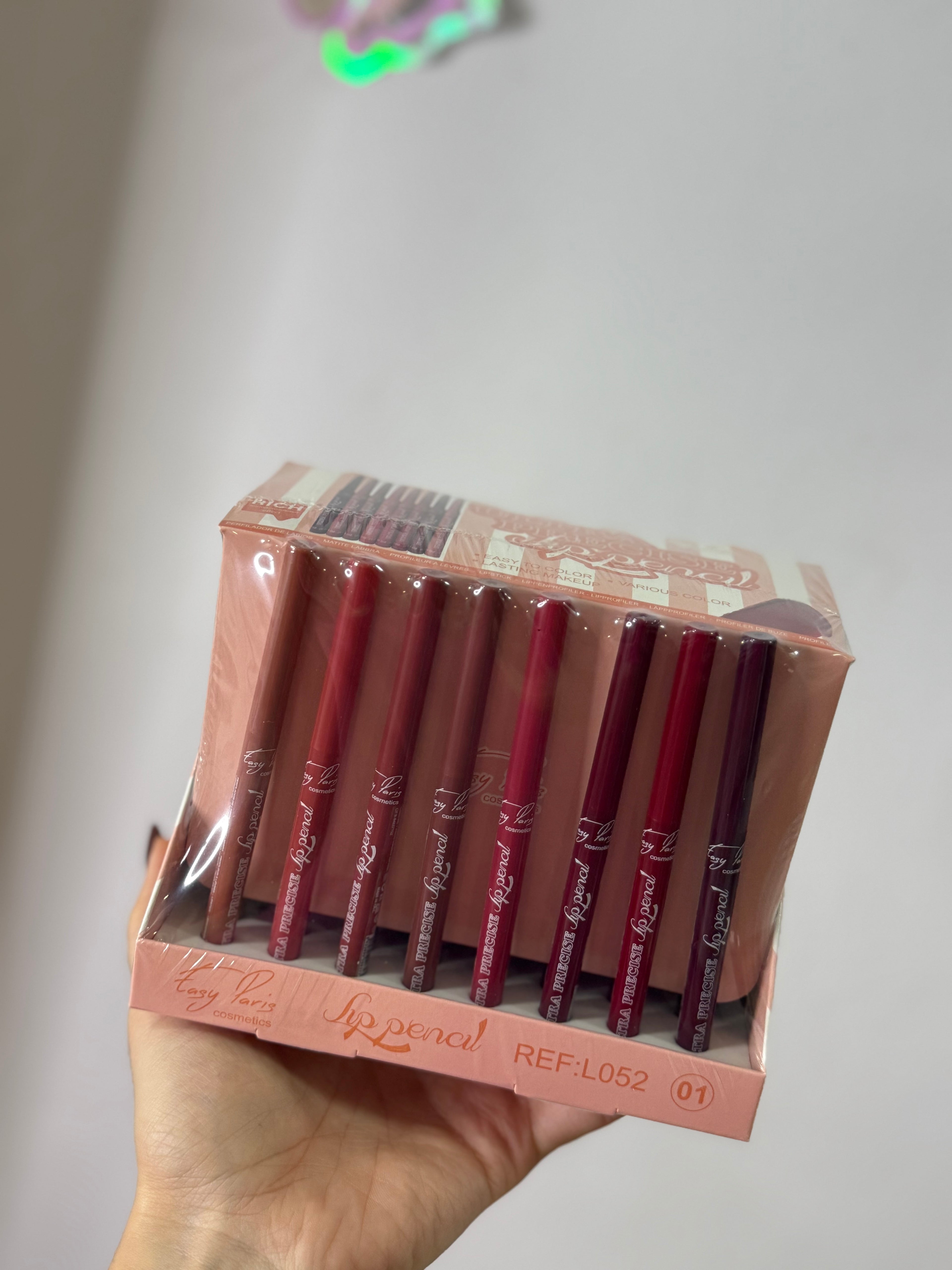 Perfilador labial automático